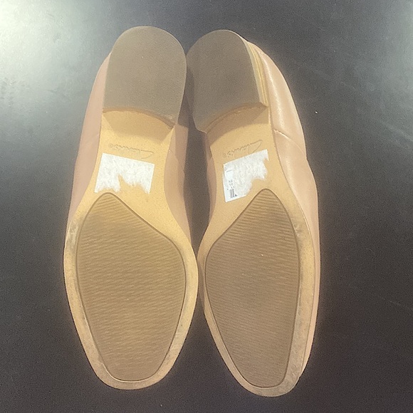 Clarks - Womens Pure Tone Shoe 5.5 US Womens in color Nude Leather - Picture 4 of 4